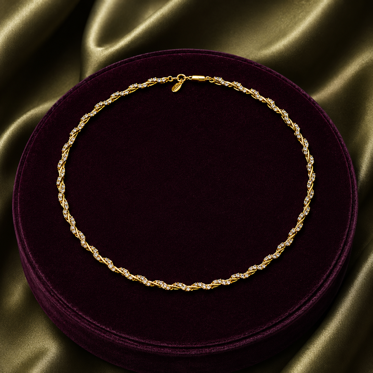 FINE NECKLACE